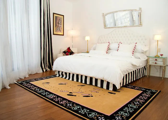 Superior King Room